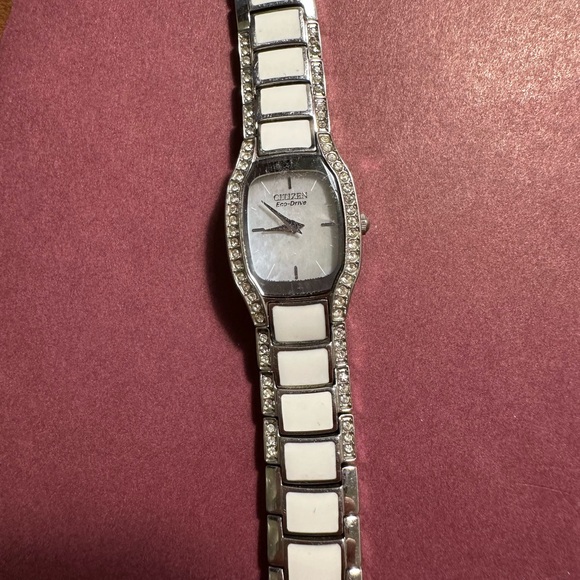 Citizen Watch - Picture 2 of 6